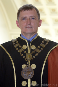 Prof. Dr. Komlósi István