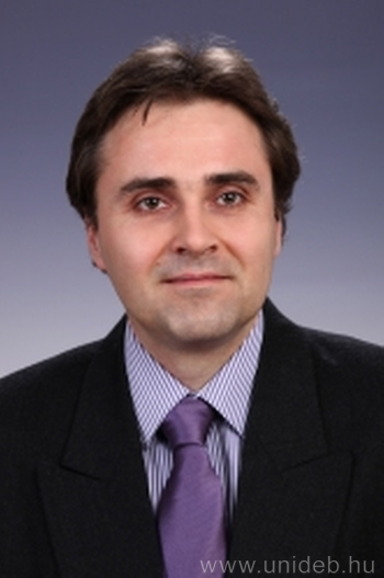 Dr. László Váróczy