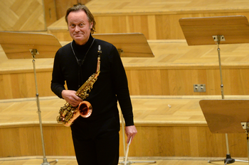 Hans de Jong (Belgium) szaxofonművész hangversenye, Liszt terem