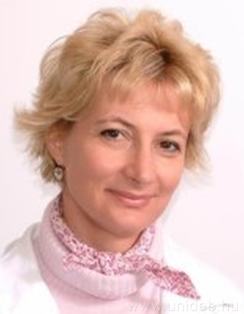 Dr. Elek Ildikó