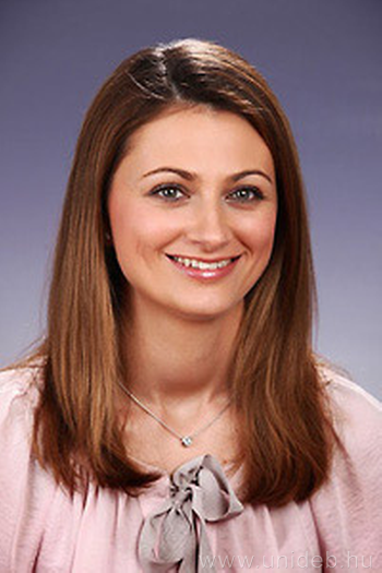 Dr. Zsuzsa Bagoly