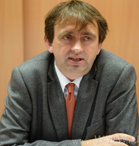 Prof. Dr. Róbert Keményfi