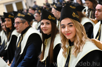 20260116 GTK diplomaosztó, DE, BS