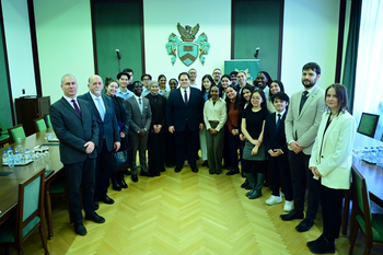 20260212 Szűcs Ádám Imre, képzések, ösztöndíjprogr. és tud.diplomácia, h. államtitkár, KKM, látogatása, felsővezetők, RH, NOKK, DE, BS