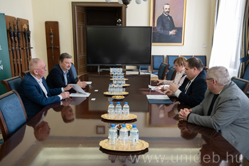 20260316 Magyar Diplomáciai Akadémia, rektori találkozó DE, MP