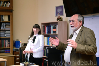 20260317 A boldogság világnapja, tematikus nap, Finnugor Nyelvtudományi nem önálló Tanszék, Magyar Nyelvtudományi Intézet, BTK, DE, BS