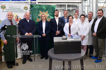 20260316 HUNOR, űrből visszatért növények, sajtótájékoztató, Biodróm, MÉK, DE, BS