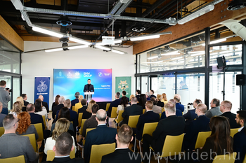 20260327 BMW Üzleti Szolgáltató Központ megvalósítás, Szijjártó Péter külgazdasági és külügyminiszter, sajtótájékoztató, Innovációs Központ, DE, BS