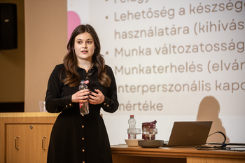 20260326 Naná vagy na ne, Pelyák Lejla előadása, GTK, Karrier, kapott fotók, Hallgatói Karrierközpont, HKSzK, DE, KZ, BS