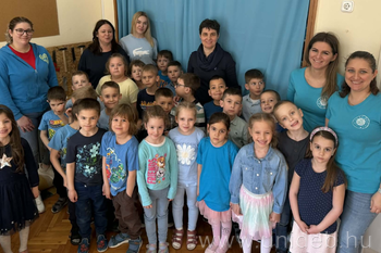 20260402 Autizmus Világnapja alkalmából kékbe öltözött a Gyakorló Óvoda, tematikus nap, kapott fotók, GYGYK, DE, KR, BS