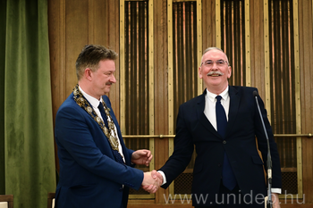 20260423 Szenátusi ülés, DE, BS