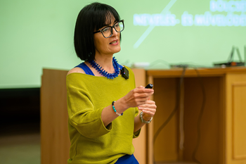 20260430 Kulturális és társadalmi erőforrások, Márkus Edina előadása, BTK, Karrier, kapott fotók, Hallgatói Karrierközpont, HKSzK, DE, KZ, BS