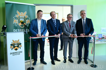 20260528 MR készülék ünnepélyes átadása, Gyermeksürgősségi Központ, KK, DE, BS