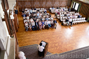 20260603 A láthatatlan kéz ereje, konferencia, Pusztai Gabriella köszöntése, Nevelés- és Művelődéstudományi Intézet, BTK, DE, BS