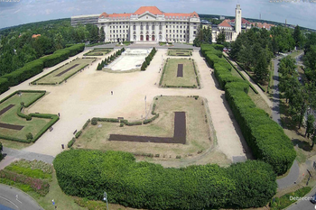 20260612 Főépület, külső, jelenlegi állapot és Egyetem tér, látványtervek, parkrendezési beruházás, RH, DE, BS