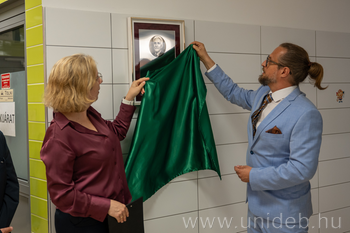 20260612 Csízy István emléktábla-avatás, Gyermeksürgősségi Központ, KK, DE, BS