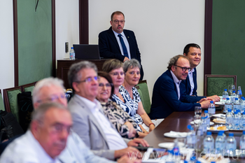 20260918 MTA vezetésének látogatása a Debreceni Egyetemen
