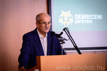20260918 Szenior Egyetem, Páll Dénes előadása, kapott fotók, Nyíregyháza, DE, KZS, BS