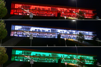 20261023 Piros-fehér-zöld, díszkivilágítás, Forest Center, Nagyerdei víztorony, Nagyerdei Stadion, DE Főépület, Innovációs Központ, DE, BS