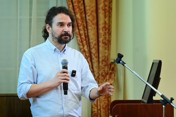 20261022 Generalizáció és nagy nyelvi modellek, Daróczy Bálint előadása, HUN-REN, SZTAKI, Professzori Klub, DE, BS